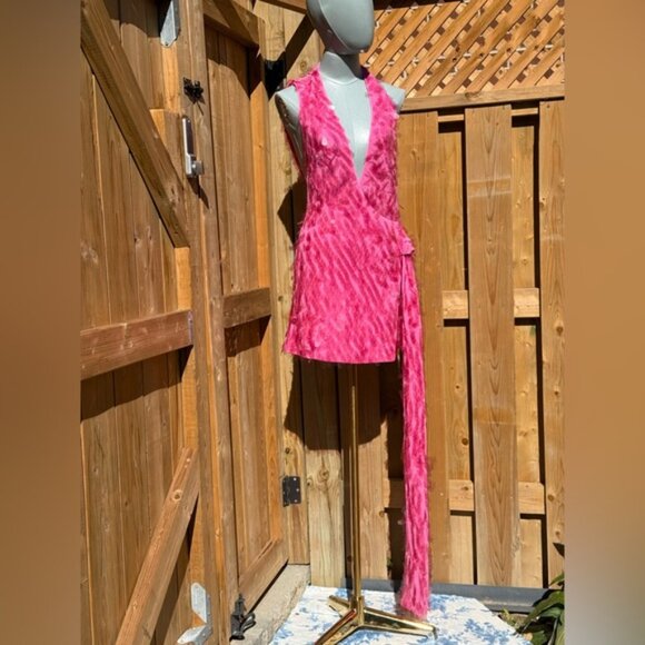 🆕 MISHA COLLECTION 🧿 NWOT The Sapphire Sequins Mini Dress, Fuschia Sz S - US 4 - Picture 4 of 16